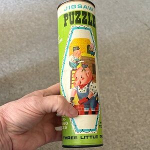 Three Little Pigs Jigsaw Puzzle in Green Tube